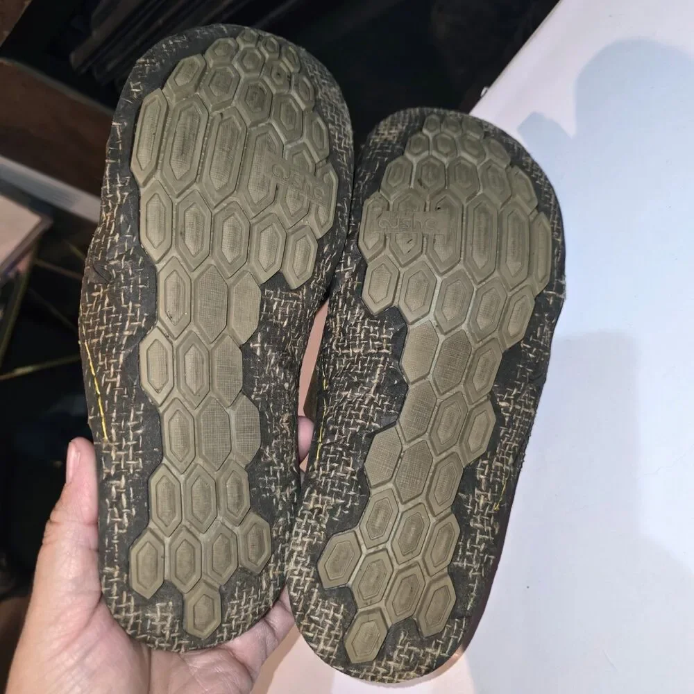 CUSHE ARGOS Sz 10 Brown Distressed Leather Beach Casual Logo Slides Sandals